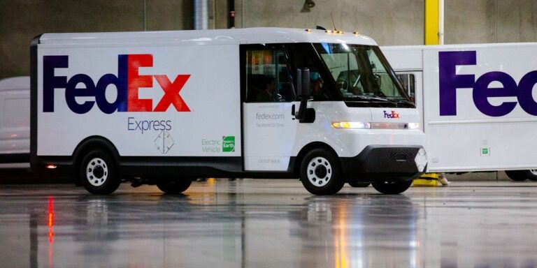 FedEx Changes Mobility Strategy by Acquiring Electric vans