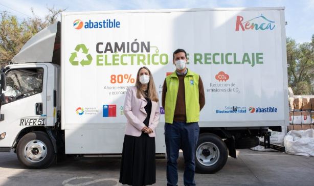 Chile: Abastible, Road Energía y la alcaldía de Renca presentan innovador camión eléctrico para reciclaje