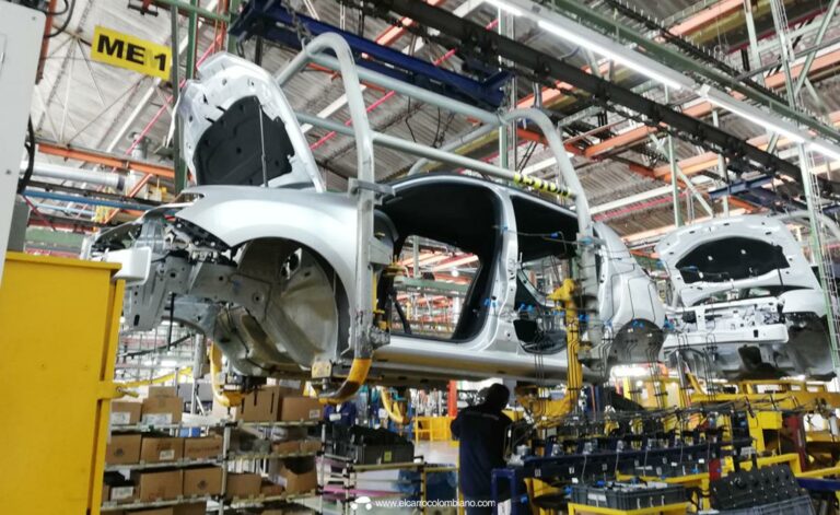 Hito en Colombia: firman “Pacto por la Industrialización Automotriz y la Movilidad Sostenible”