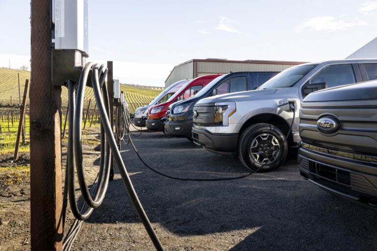 FORD concreta alianzas clave para liderar electromovilidad mundial en el corto plazo