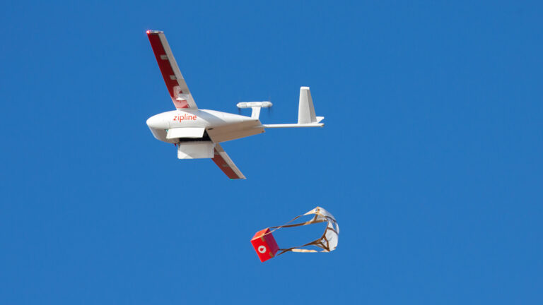 Zipline obtiene importante certificado para operaciones de reparto a través de sus drones