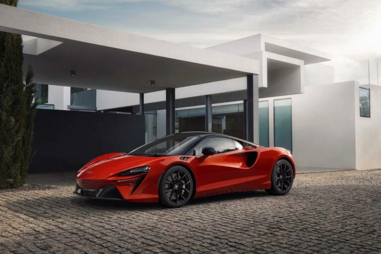 McLaren presentará en Chile su primer superdeportivo híbrido