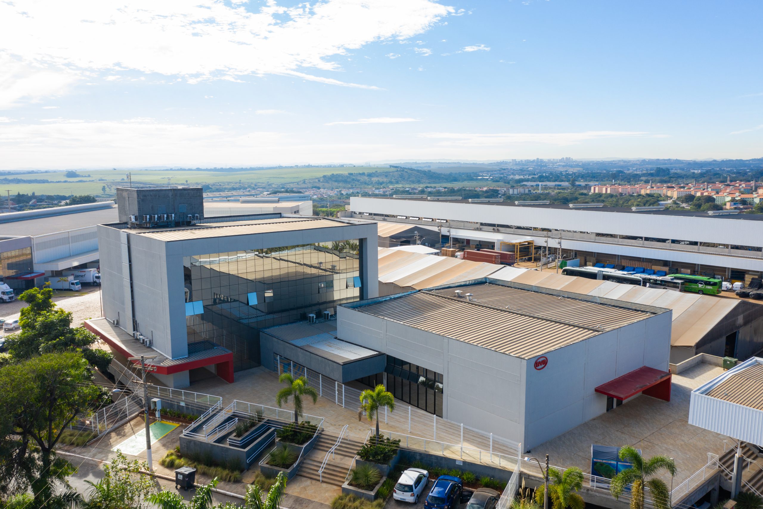 BYD Invests Over $500 Million to Build Electric Vehicle Factory in Brazil -  Latam Mobility
