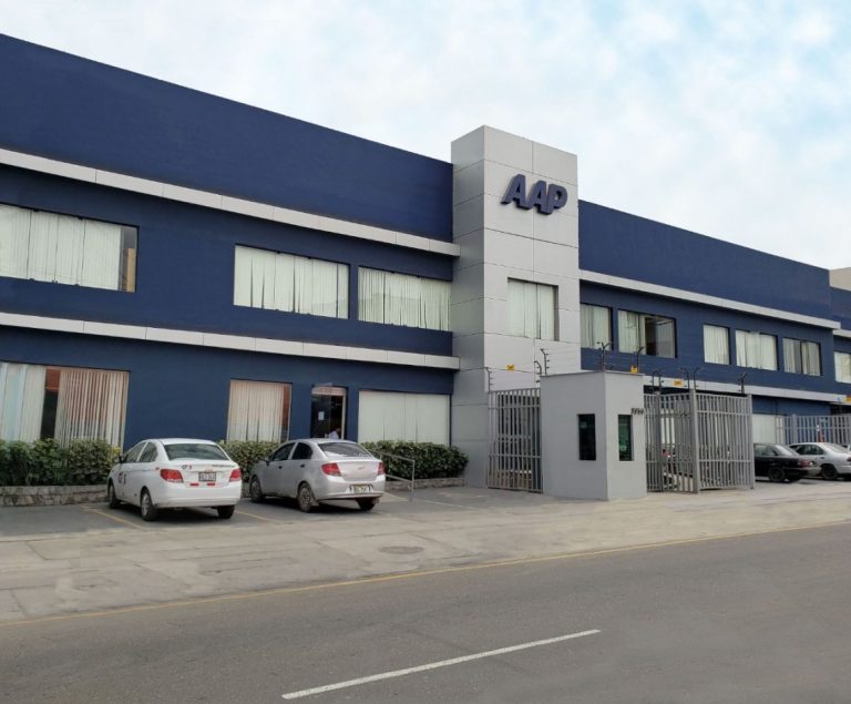 Venta de vehículos eléctricos en Perú aumentó 84,2% durante 2022
