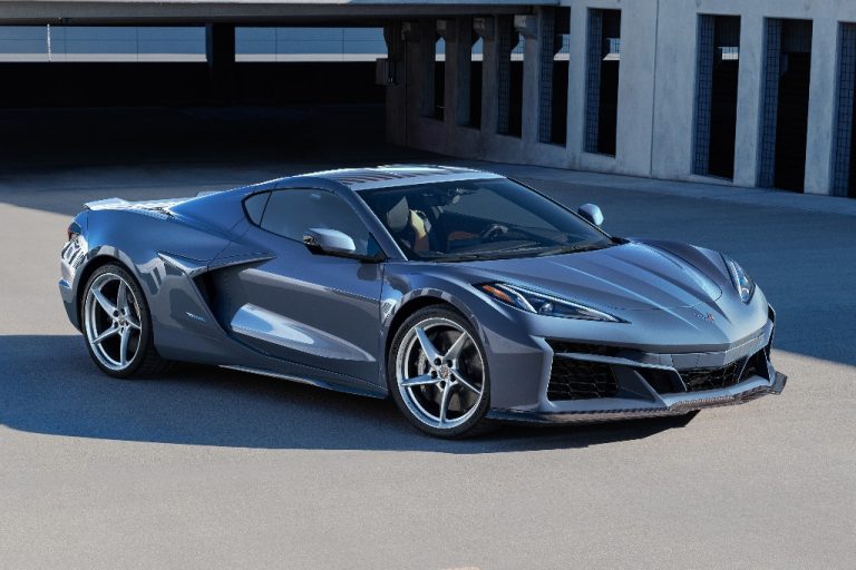 Chevrolet celebra los 70 años del Corvette con una versión híbrida