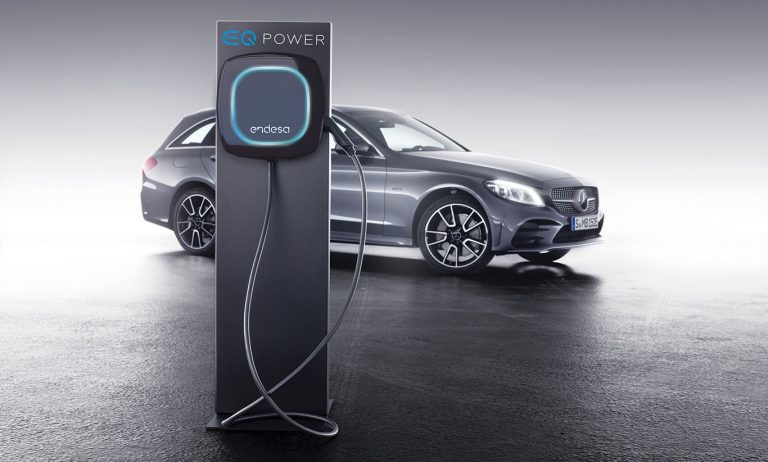 Mercedes-Benz anuncia red mundial de carga para vehículos eléctricos