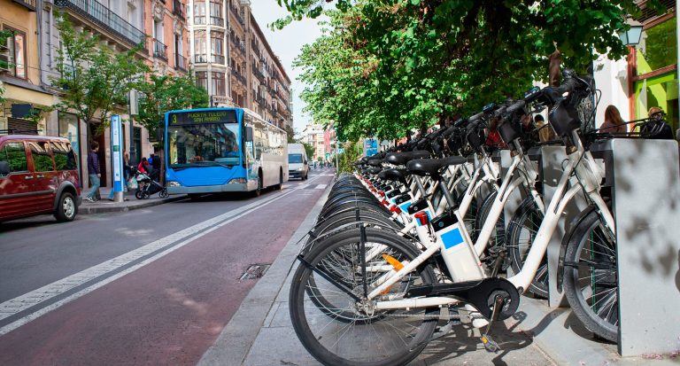 CAF aprueba 122 millones de dólares para movilidad sostenible en Panamá, Paraguay y Uruguay