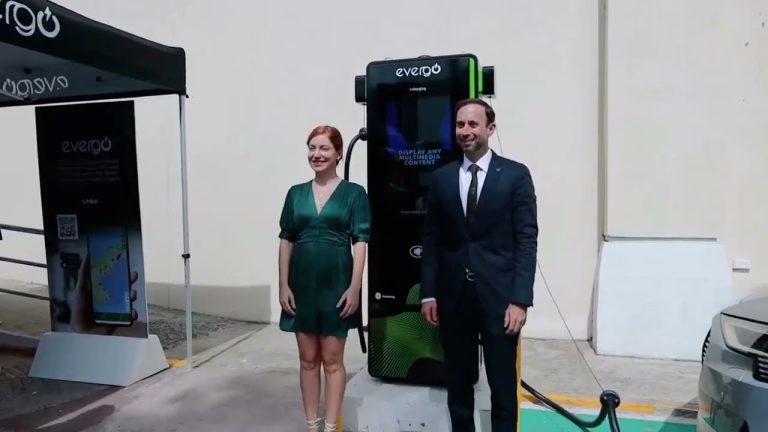 Evergo se asocia con entidad bancaria de Panamá para instalar puntos de carga