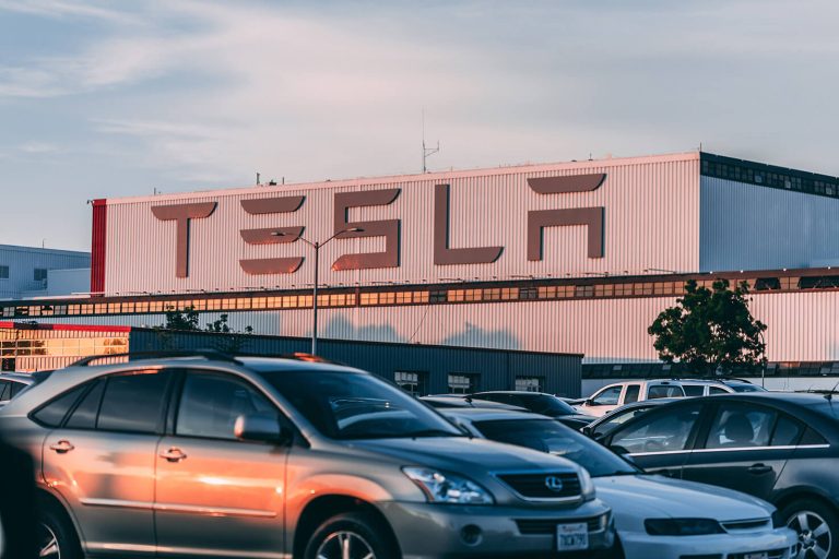 Tesla anuncia que abrirá planta en Nuevo León, México