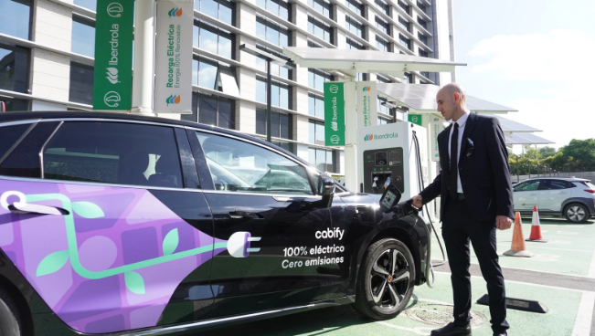 Cabify se asocia con Iberdrola para electrificar coches de su plataforma