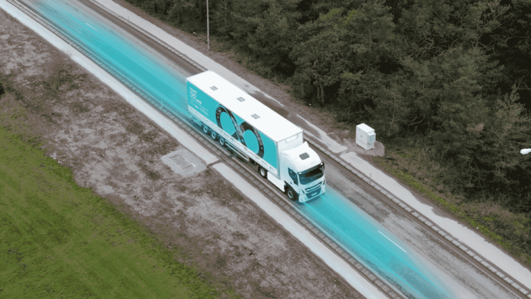 Electreon prueba carreteras de recarga inalámbrica de vehículos eléctricos en EE.UU. y Europa