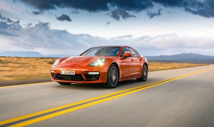 Porsche Partners with Evergo to Install Charging Points in Mexico