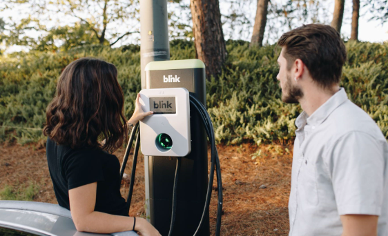 Blink Charging: ¿Cómo utilizar estaciones de carga de forma adecuada?