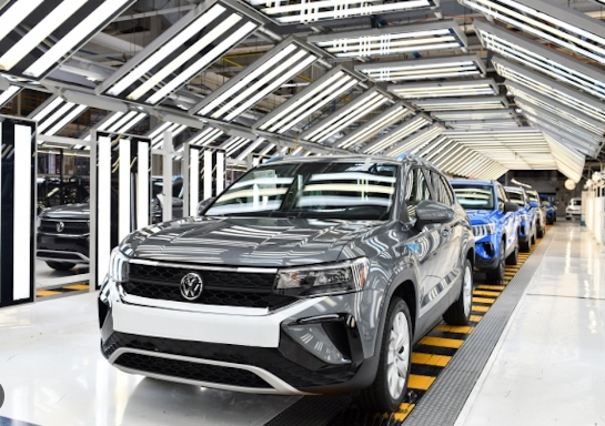 Volkswagen invertirá 1.000 millones de dólares en Puebla para electromovilidad