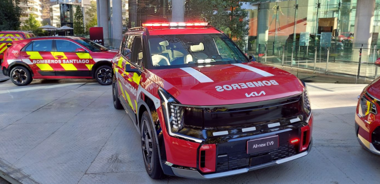 Kia Chile and Santiago Fire Department Strengthen Partnership for Electromobility