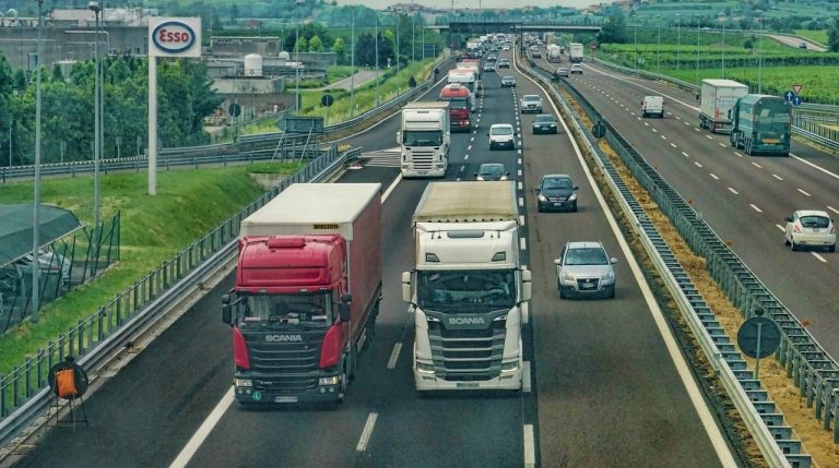 Un transportador de carga automatizado cero emisiones encabeza proyecto sostenible en Japón