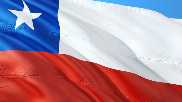 Chile registra aumento de 106% en ventas de vehículos de bajas emisiones durante primer semestre