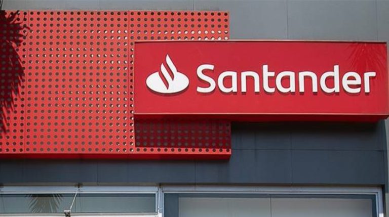 Santander aposta nas motos elétricas no Brasil