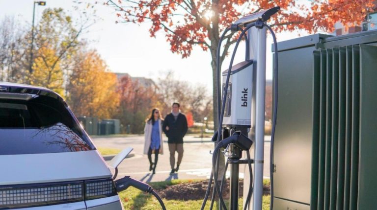 Robusta infraestructura de carga y acompañamiento a clientes posicionan a Blink Charging como actor clave de la electromovilidad en Latinoamérica