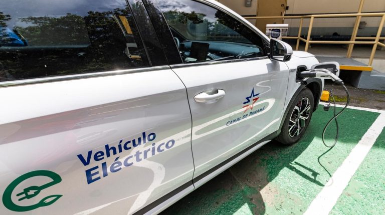 Canal de Panamá incorpora 20 vehículos eléctricos de BYD