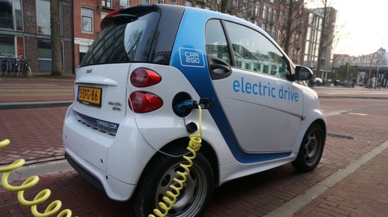 BBVA ofrece tasa de interés atractiva para la compra de autos eléctricos en México