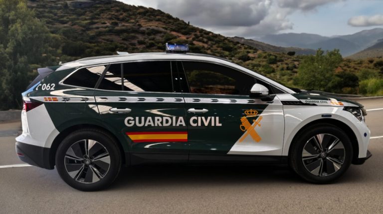 Skoda entrega 90 nuevos vehículos eléctricos a la Guardia Civil de España