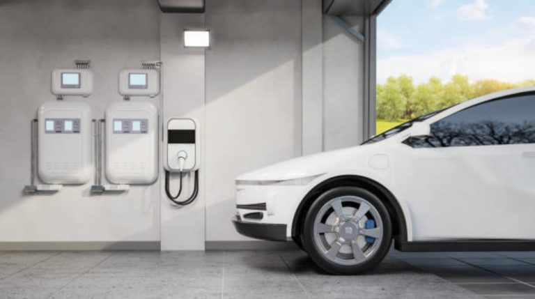 Vehículos eléctricos podrían cambiar el mercado de estaciones de servicio