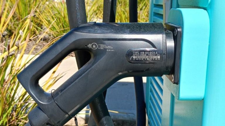 Uruguay contará con 100 nuevos puntos de recarga para vehículos eléctricos