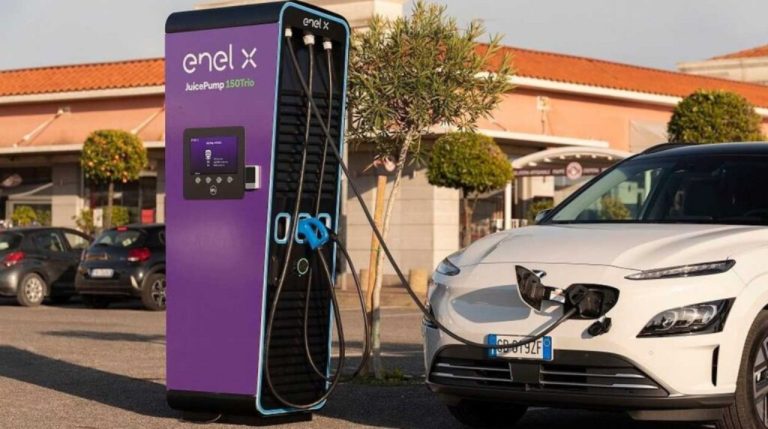 Así es la colaboración entre Enel X Way y Atento en pro de la movilidad eléctrica