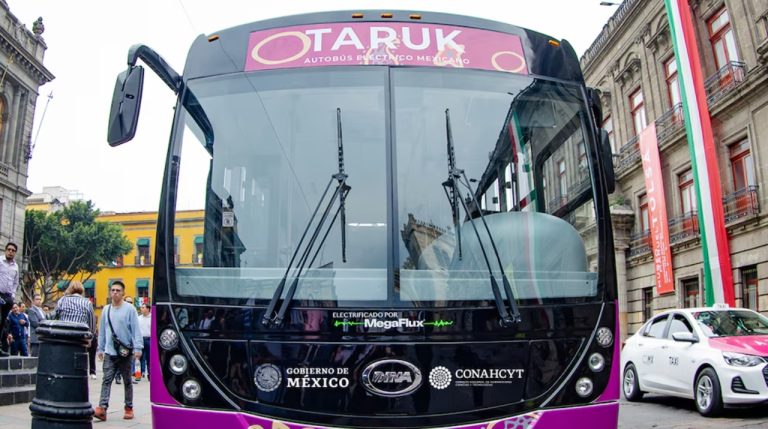 Presentan primer bus de pasajeros 100% eléctrico hecho en México