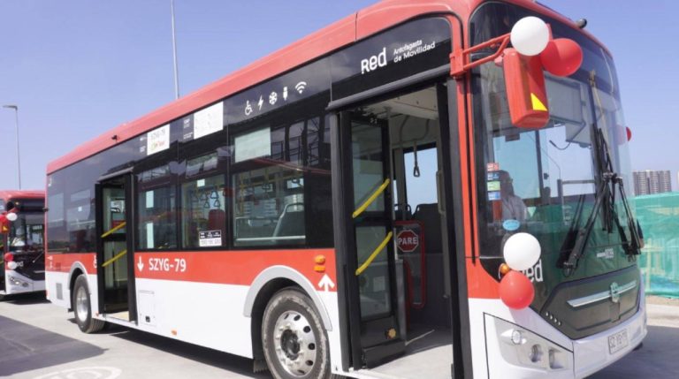 Chile incorpora nuevos buses eléctricos en Antofagasta