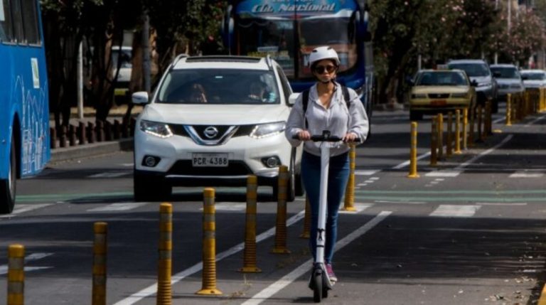 Naciones Unidas, sector público y privado unen fuerzas para impulsar movilidad sostenible en Ecuador