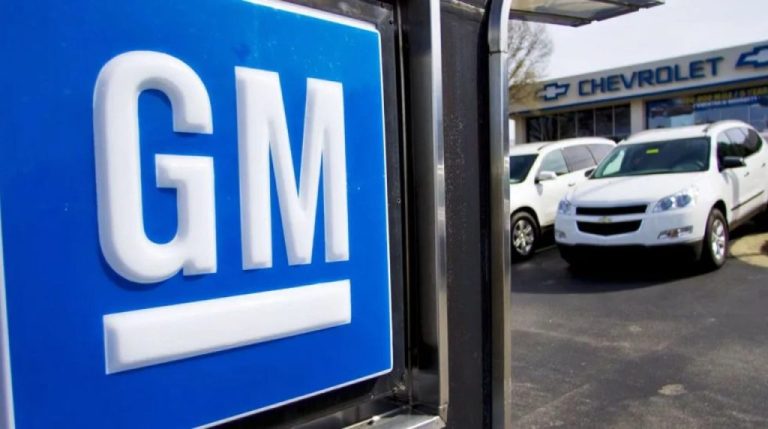 Estrategia de vehículos eléctricos impulsaron acciones de General Motors en 2024