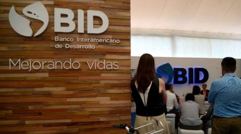 México: Secretaría de Movilidad sella acuerdos con el BID