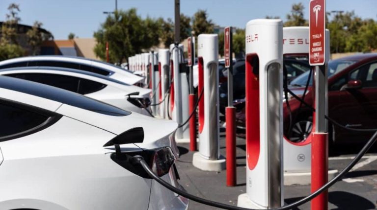 Chile registra aumento de 183% en venta de coches eléctricos