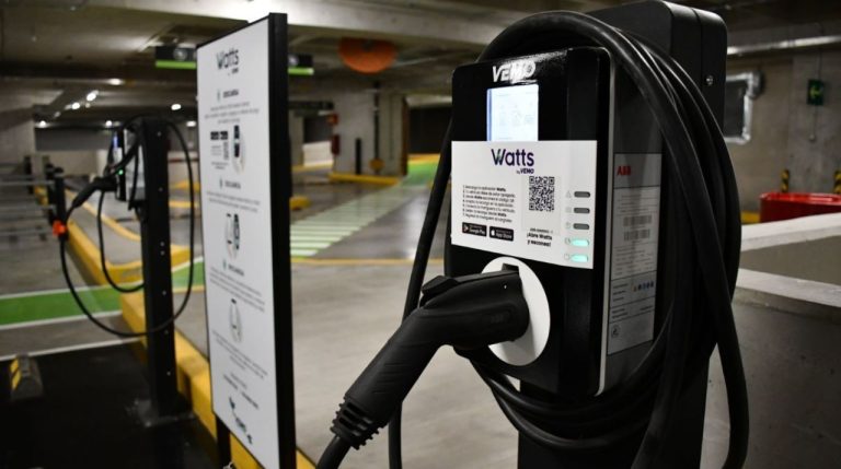 VEMO refuerza infraestructura en Guanajuato con 12 cargadores públicos de vehículos eléctricos