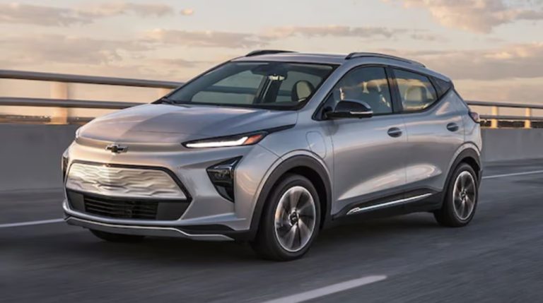Electromovilidad en Chile: Chevrolet Bolt EUV se suma a «Mi Taxi Eléctrico»