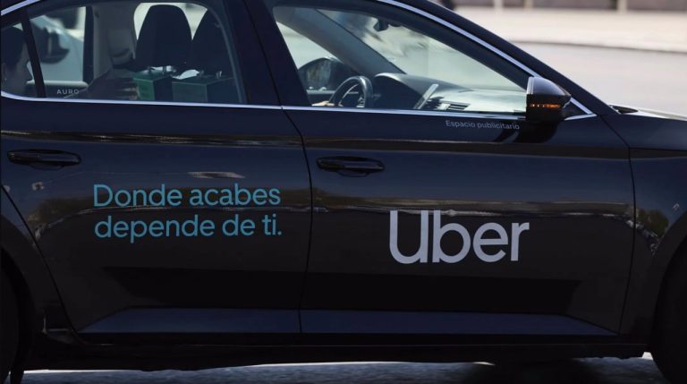 Alianza entre Uber y Endesa acelerará la transición hacia vehículos eléctricos