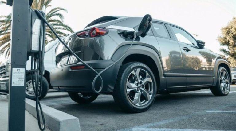 Estudio: Seis de cada 10 consumidores planean comprar un vehículo eléctrico