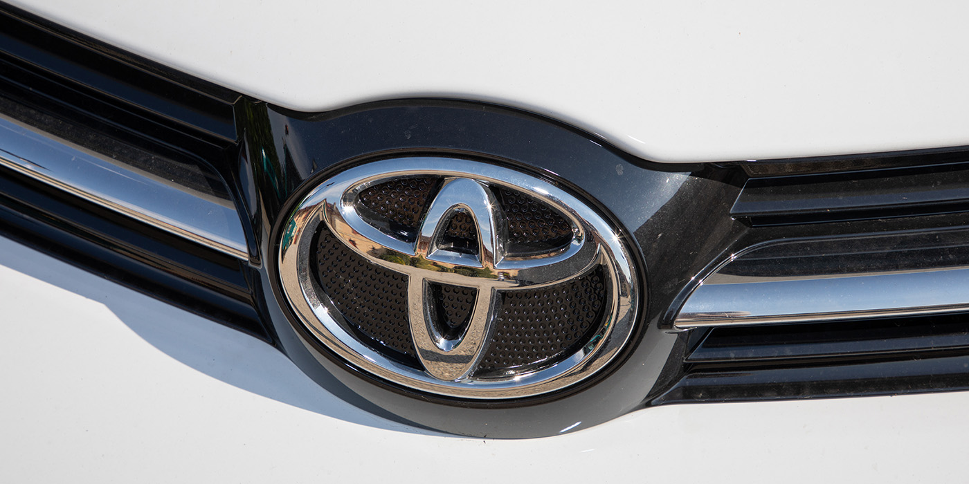 Toyota projeta crescimento de vendas e reafirma compromisso com a mobilidade híbrida na Colômbia para 2026